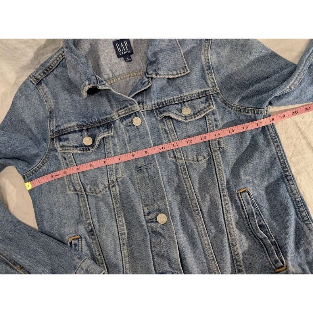 Gap Womens size small - Medium Wash Long Sleeve Button Up Cotton Denim - Picture 6 of 7